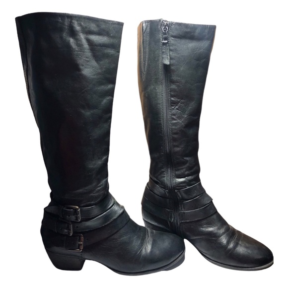 High Quality Black Leather Italian Boots - Bought in Italy...I forget the brand - Picture 1 of 1